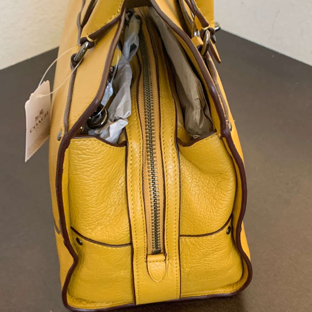 NWT Coach Leather Mercer 30 Mustard Leather Satchel. - Picture 11 of 12